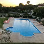 Mythos Apts Rentit 4*