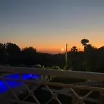 Mythos Apts Rentit 4*
