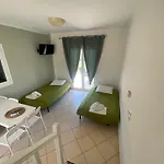 Mythos Apts Rentit Hotel apartamentowy
