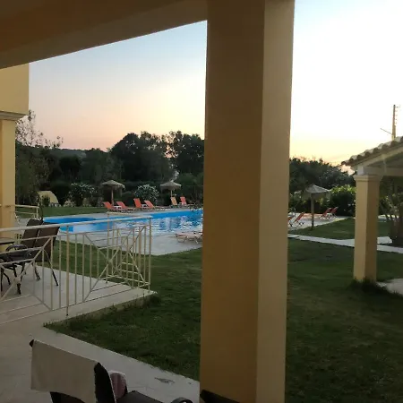 Mythos Apts Rentit Apart Otel