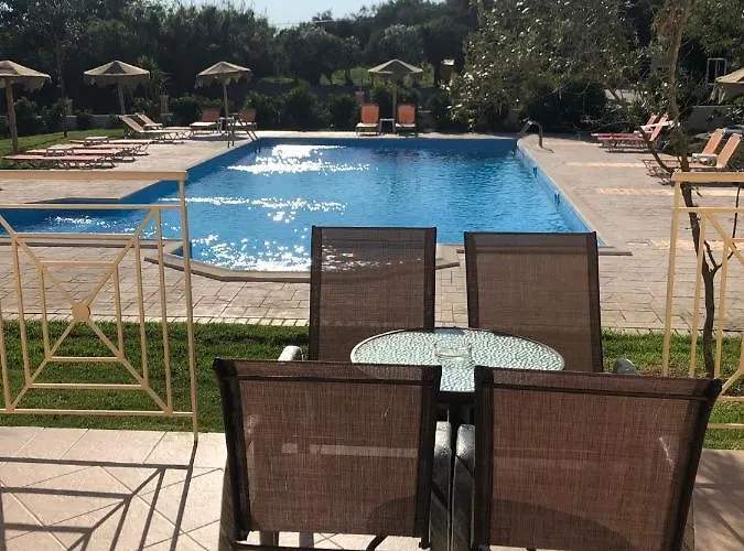 Mythos Apts Rentit شقة فندقية