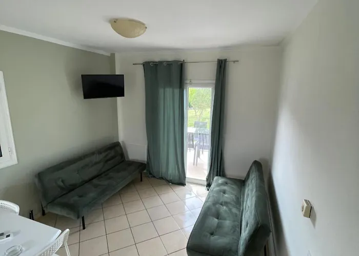 Mythos Apts Rentit شقة فندقية