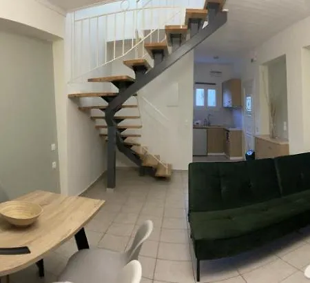 Mythos Apts Rentit آغيوس ستيفانوس