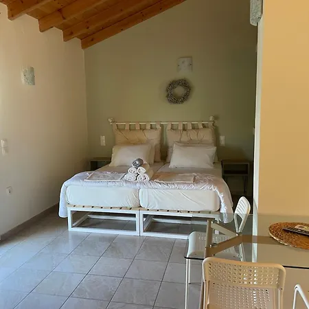 Mythos Apts Rentit Aparthotel