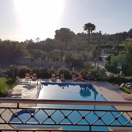 Mythos Apts Rentit شقة فندقية