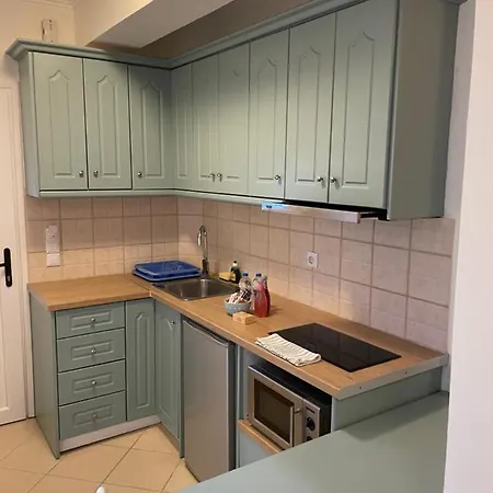 アパートホテル Mythos Apts Rentit 4*