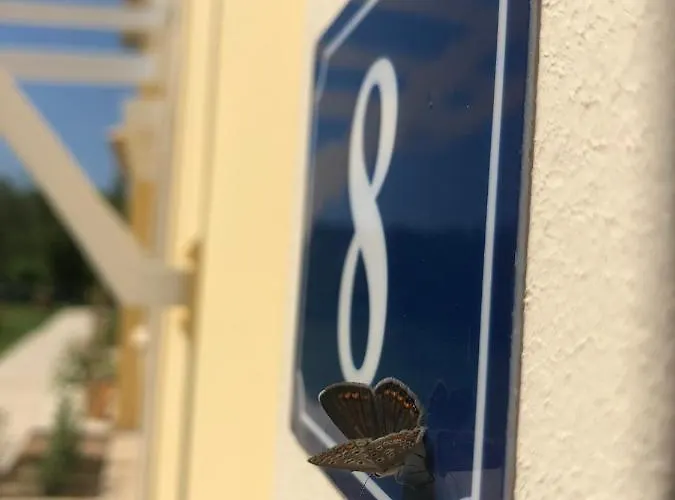 Апарт-отель Mythos Apts Rentit