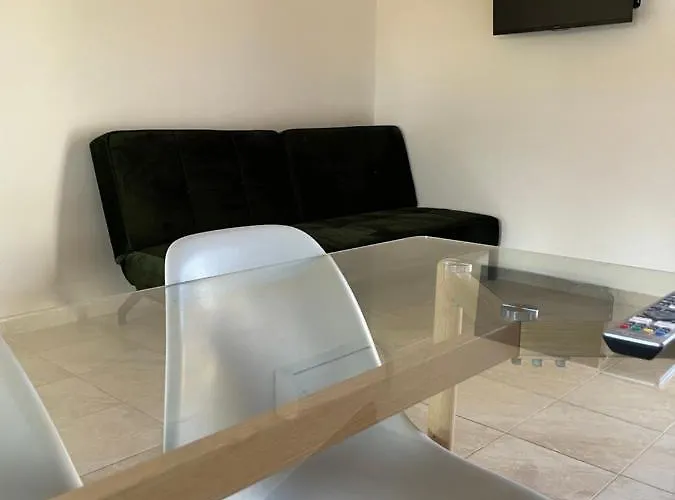 Апарт-отель Mythos Apts Rentit