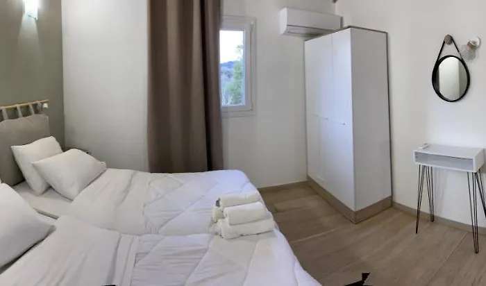 Апарт-отель Mythos Apts Rentit 4*