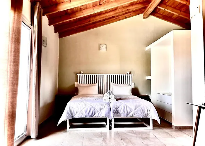 Mythos Apts Rentit Апарт-отель 4*