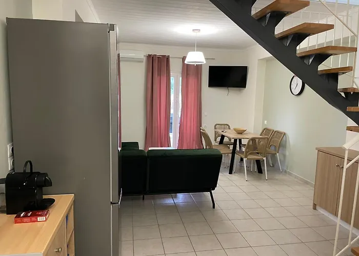 Апарт-отель Mythos Apts Rentit 4*