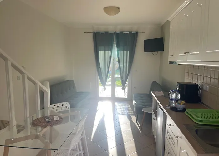 Mythos Apts Rentit